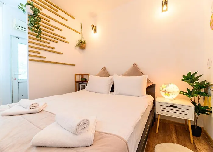 Apartment Backpacker's *