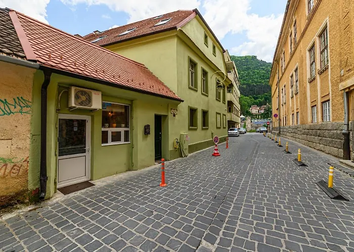 Backpacker's Apartment *