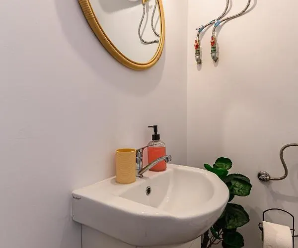 Apartment Backpacker's *